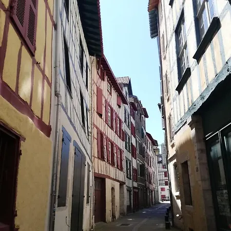 Superb Studio In The Historic Center Of Bayonne